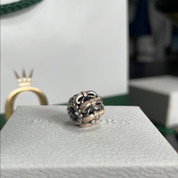 Pandora Pink Sweet Sentiments Enamel Bow Charm RETIRED - Picture 3 of 4